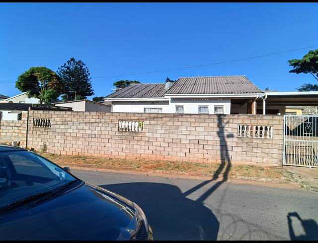 4 BEDROOM HOUSE TO LET IN UMLAZI V